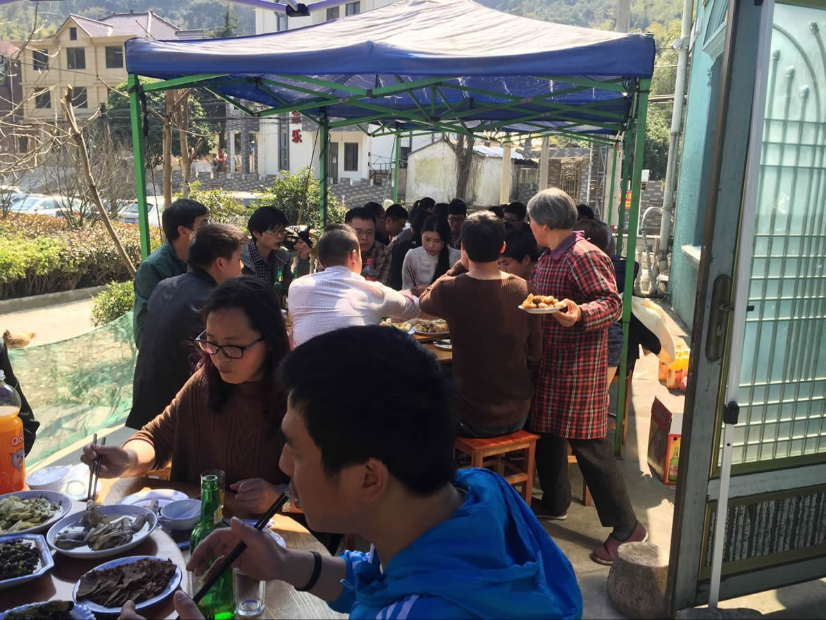 必发企业员工春游活动